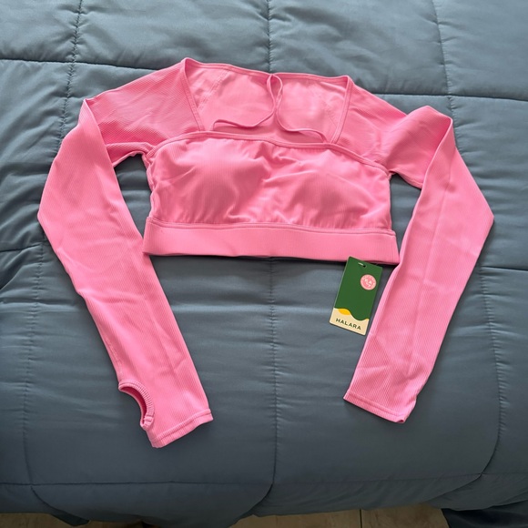NWT Halara Ribbed Halter Strap Thumb Hole Cropped Yoga Sports Top (pink) Medium - Picture 3 of 11